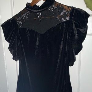 Velvet and lace Lg gothic top